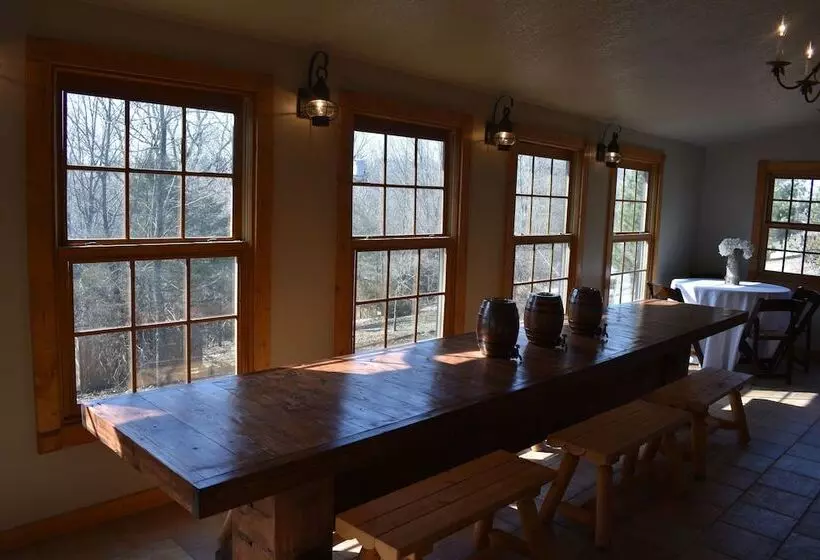 Bear Creek Lodge Cabin Resort