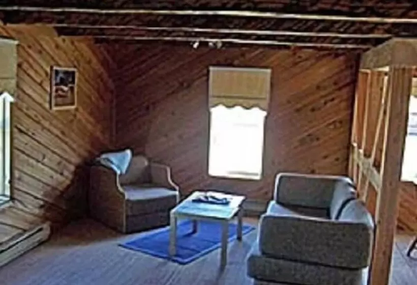 Aamiaismajoitus (B&B) Attwood Creek Ranch