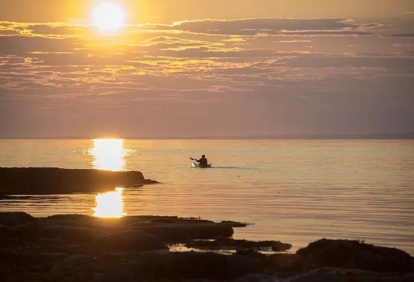 Aamiaismajoitus (B&B) Auberge De L île Aux Perroquets