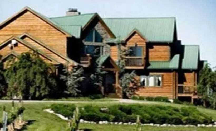 Aamiaismajoitus (B&B) Elk Creek Lodging