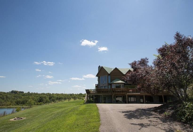 Bed & Breakfast Elk Creek Lodging