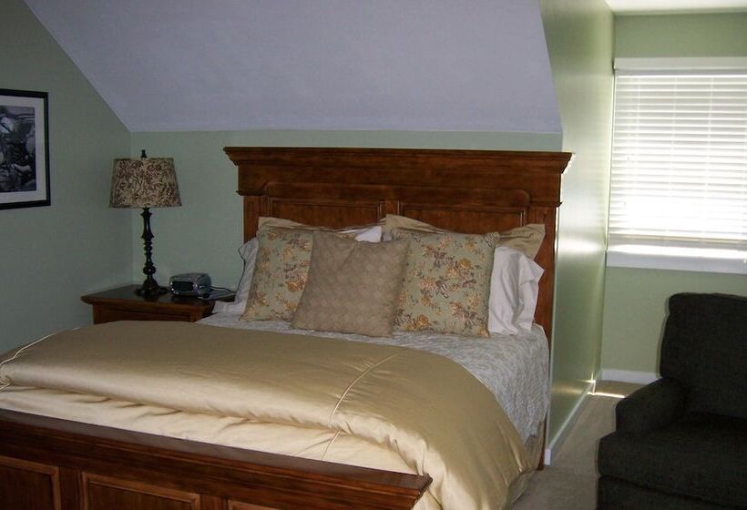 Bed & Breakfast Elk Creek Lodging