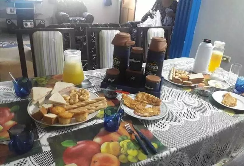 تختخواب و صبحانه Nueva Alborada Lodging House