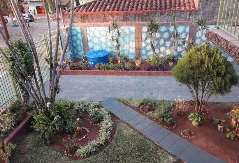 تختخواب و صبحانه Nueva Alborada Lodging House