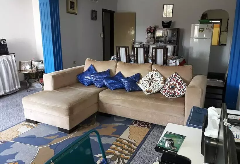 تختخواب و صبحانه Nueva Alborada Lodging House