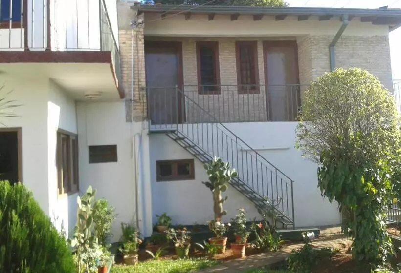 تختخواب و صبحانه Nueva Alborada Lodging House