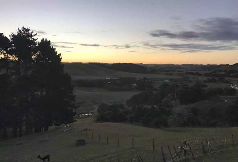 Aamiaismajoitus (B&B) Pukeatua Farmstay