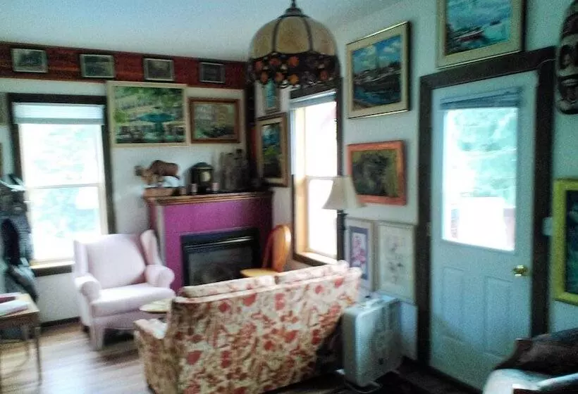 Aamiaismajoitus (B&B) Ymir