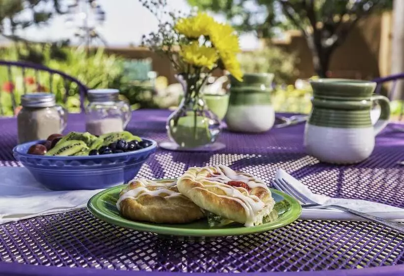 Bobcat Inn Bed And Breakfast