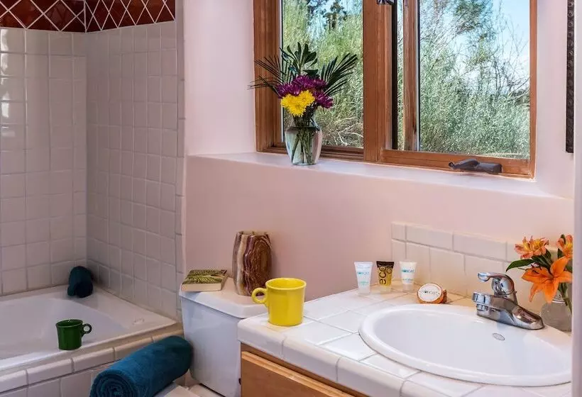 Bobcat Inn Bed And Breakfast