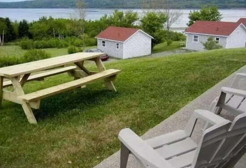 Chisholms Of Troy Coastal Cottages