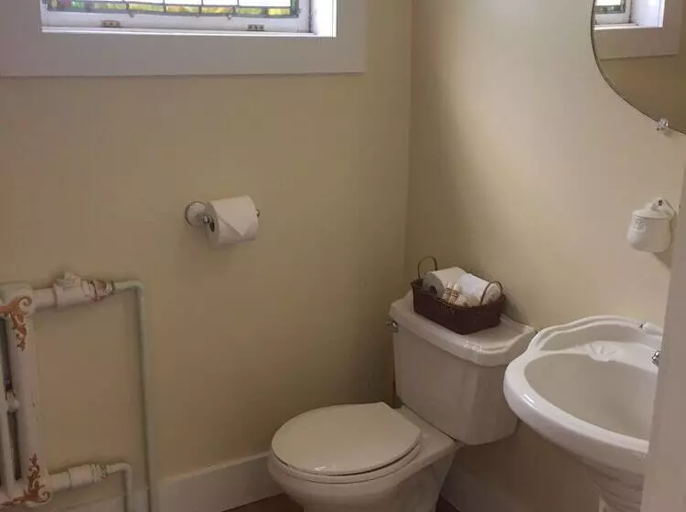 Evangeline S Tower Bed & Breakfast