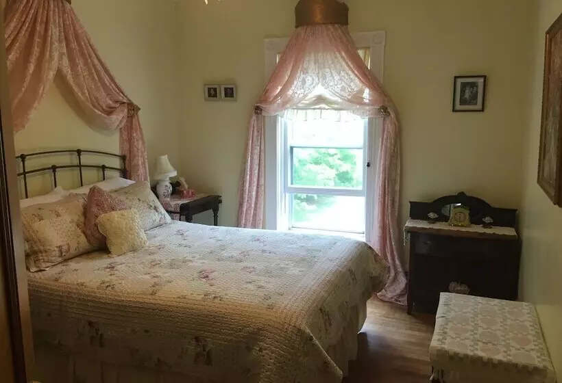 Evangeline S Tower Bed & Breakfast