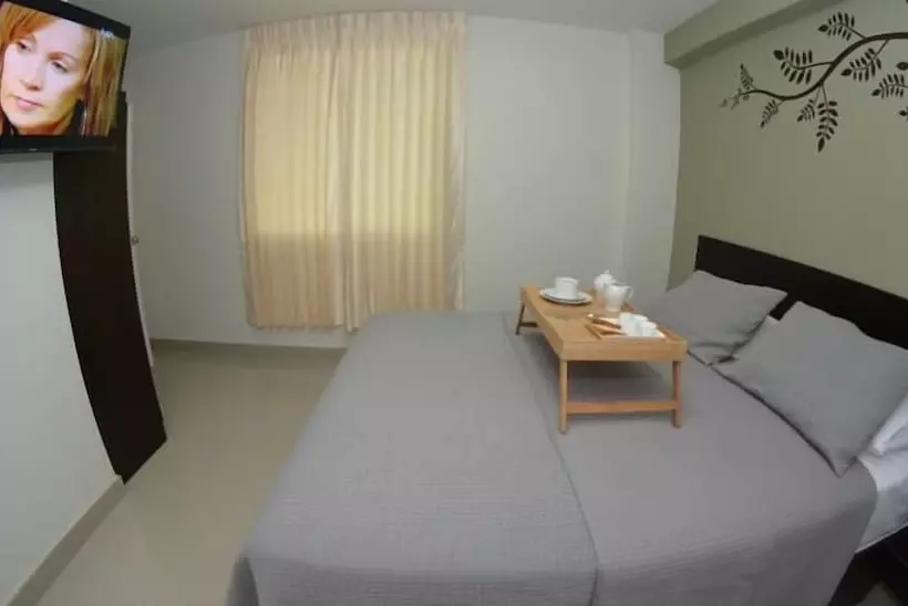 Hostal Villa Santa