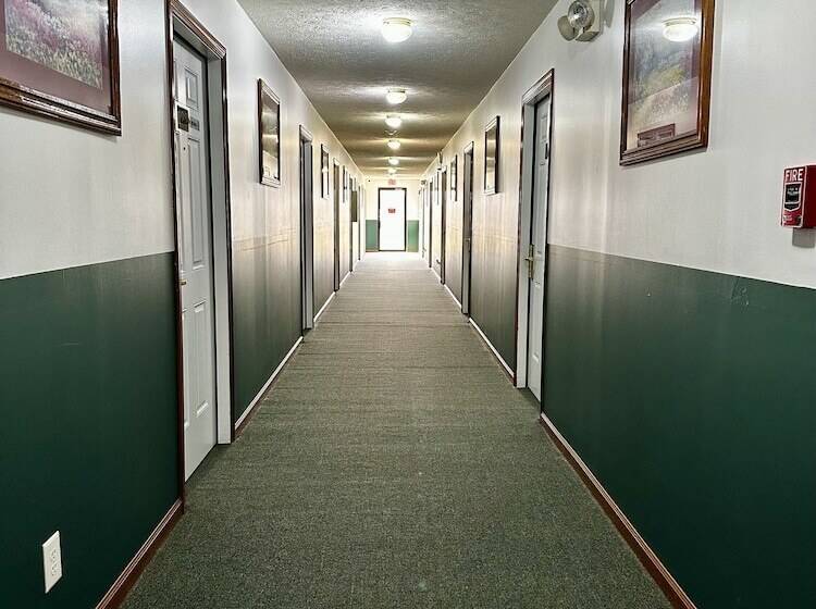 ホテル Attica Inn