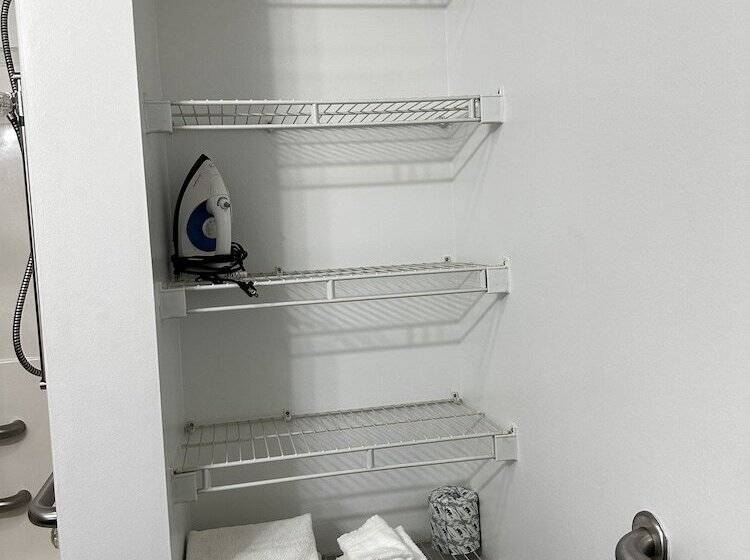 ホテル Attica Inn