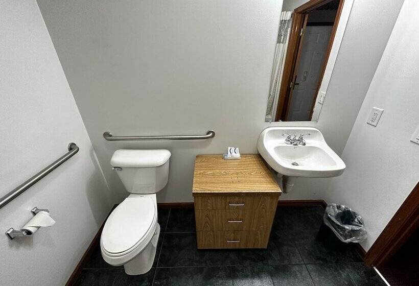 ホテル Attica Inn