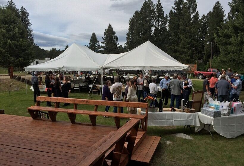 فندق Boulder Creek Lodge   Campsite