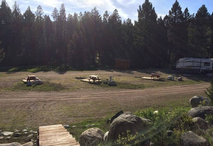 فندق Boulder Creek Lodge   Campsite