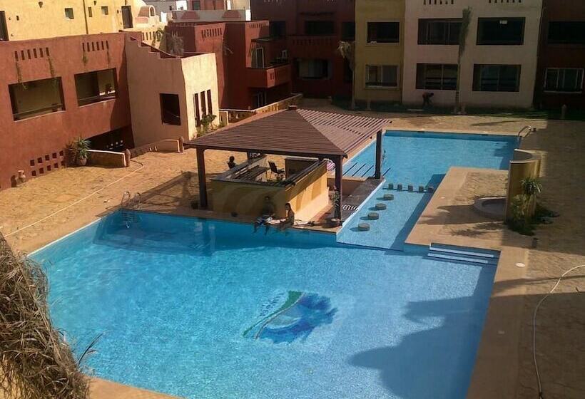 هتل Kamareia Resort