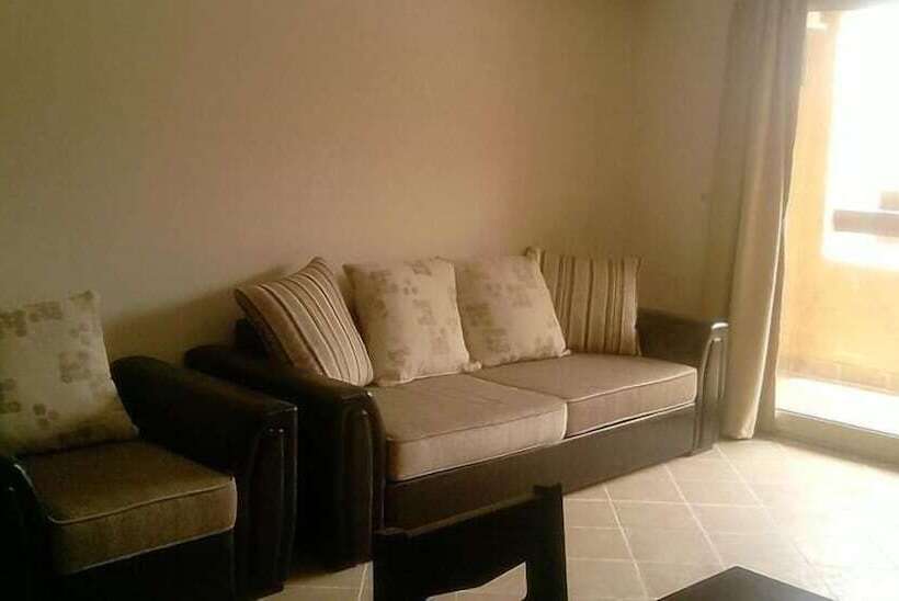 هتل Kamareia Resort