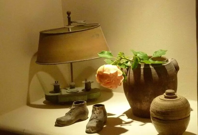 Hotelli Le Logis Bed And Breakfast