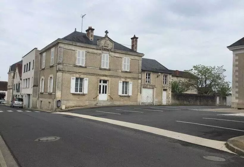 Hotelli Le Logis Bed And Breakfast