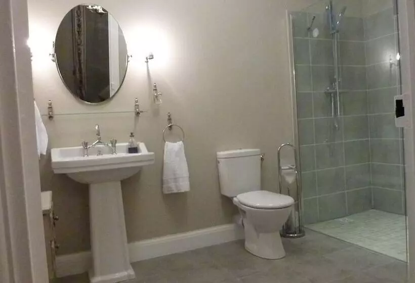 Hotelli Le Logis Bed And Breakfast