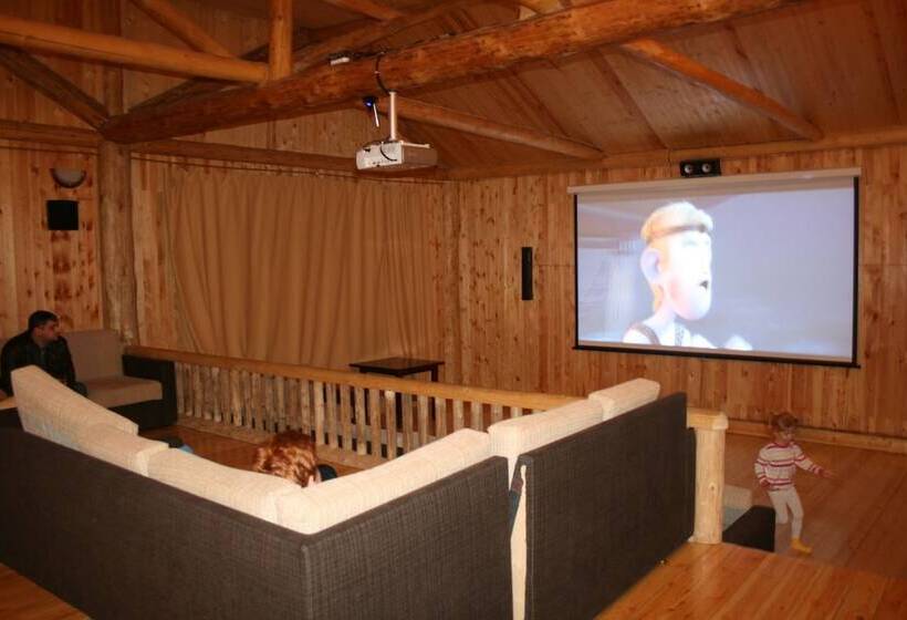 Отель Romantic Country Club