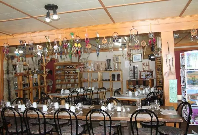 L Auberge Refuge Du Trappeur Inn