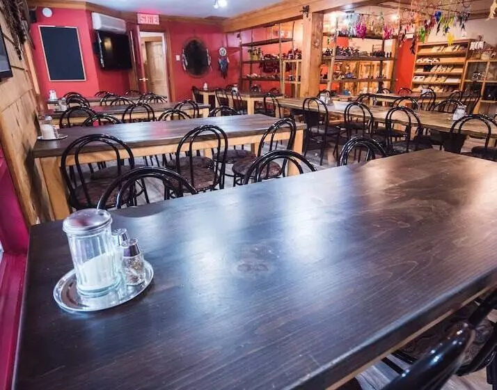 L Auberge Refuge Du Trappeur Inn