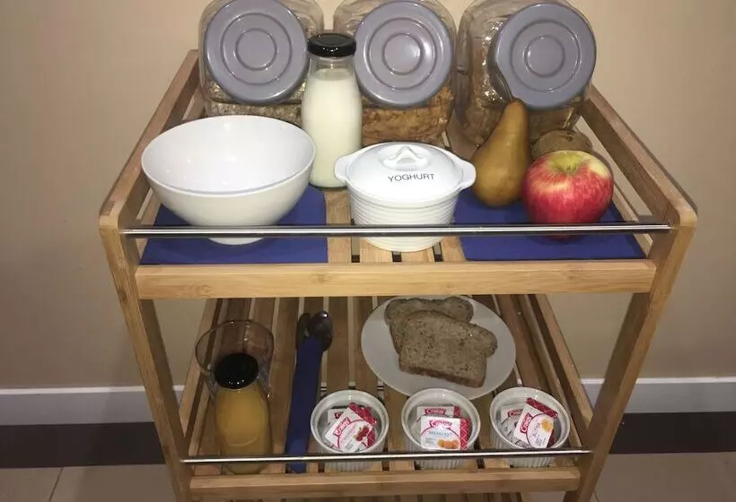 Majatalo Anakiwa 401