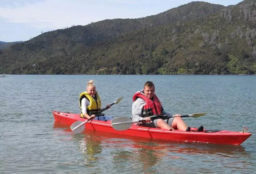 Majatalo Anakiwa 401