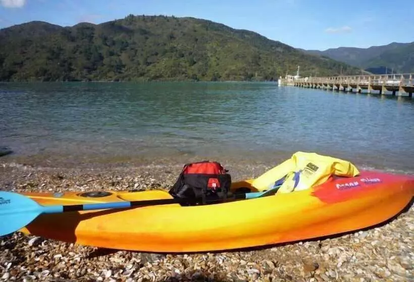 Majatalo Anakiwa 401