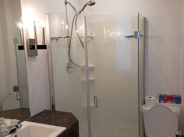 بنسيون Chambres Mb Normandin