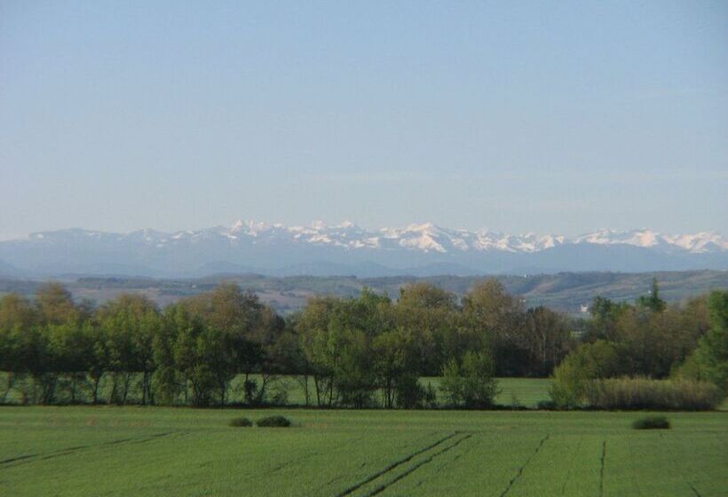 Пансион Domaine Saint Joly