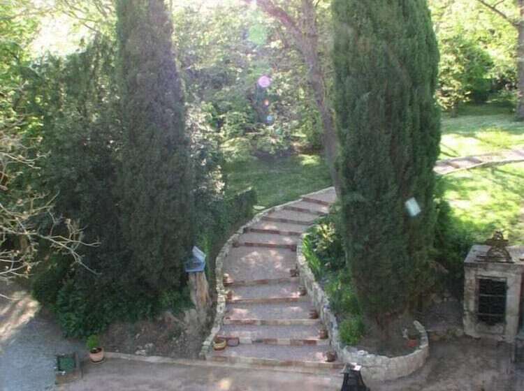 Пансион Domaine Saint Joly