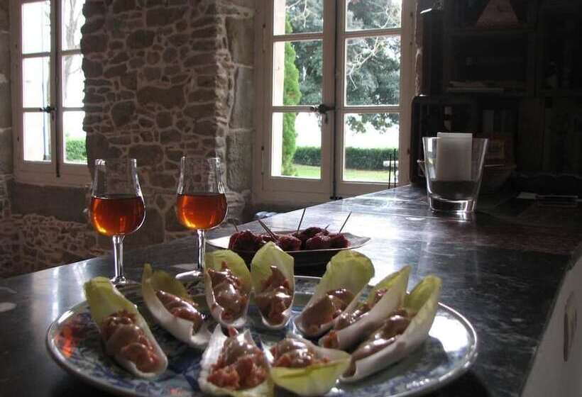 Пансион Domaine Saint Joly