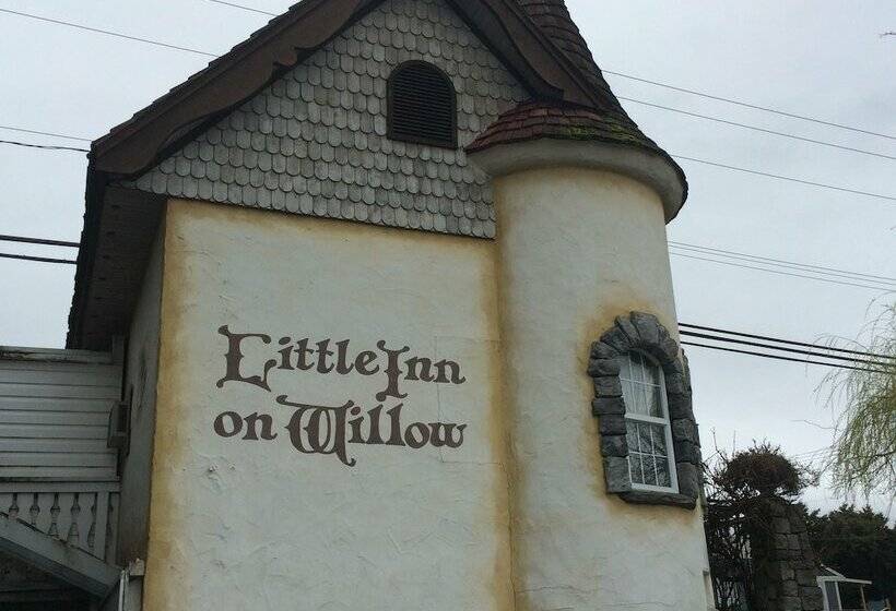 پانسیون Little Inn On Willow