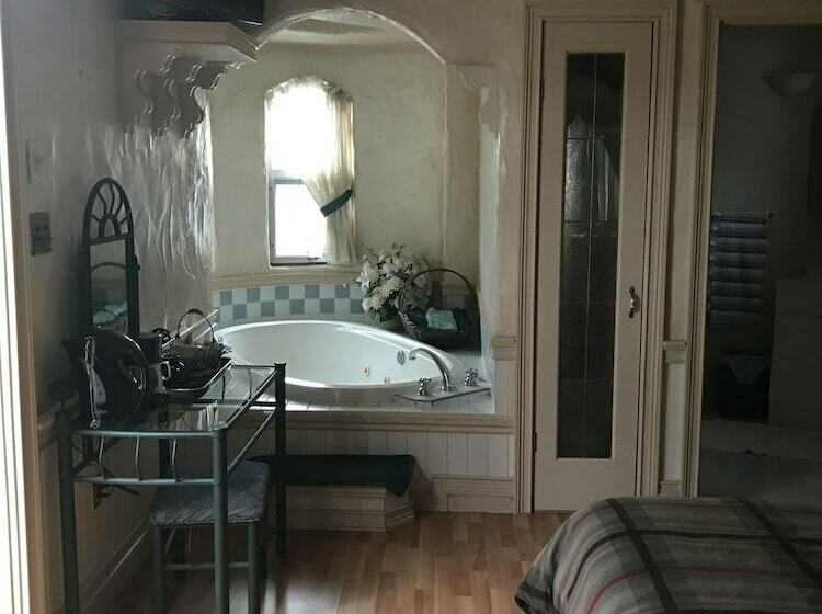 پانسیون Little Inn On Willow