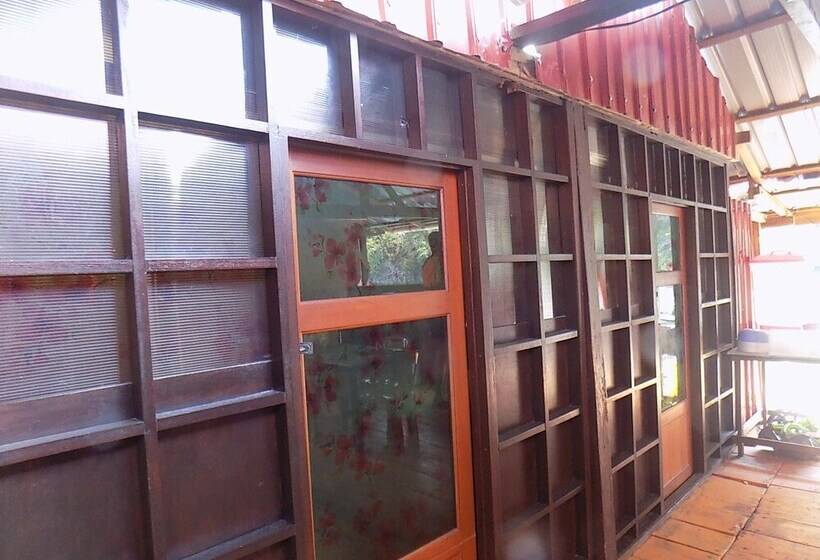 بنسيون Terapung Hotel & Fish Garden