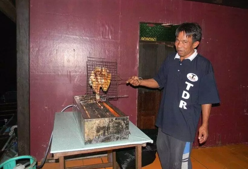 ペンション Terapung Hotel & Fish Garden