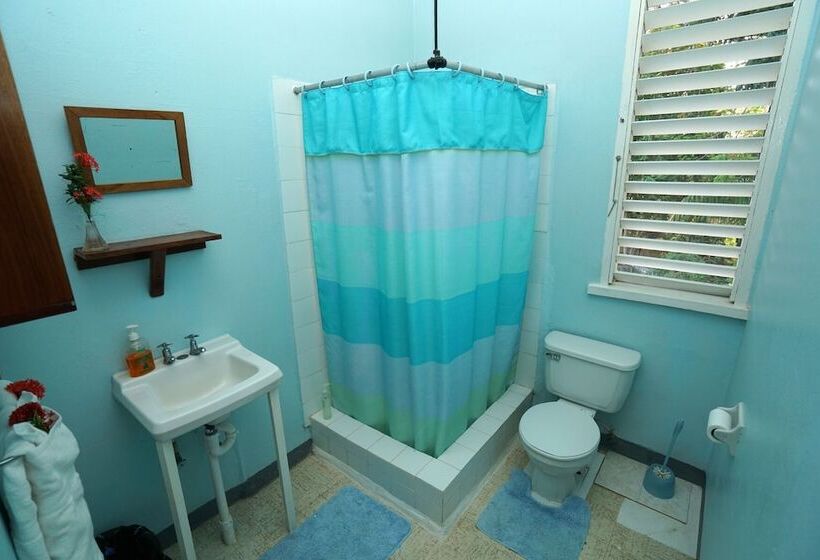 استراحتگاه Green Castle Estate