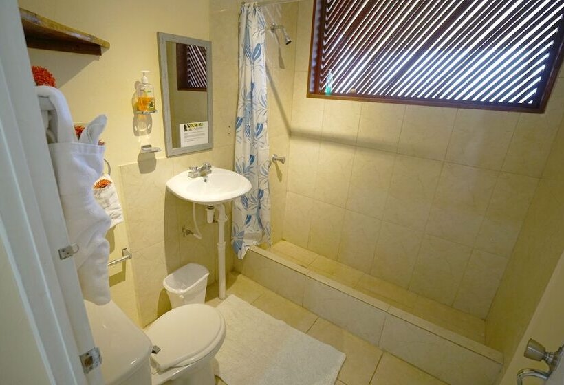 استراحتگاه Green Castle Estate