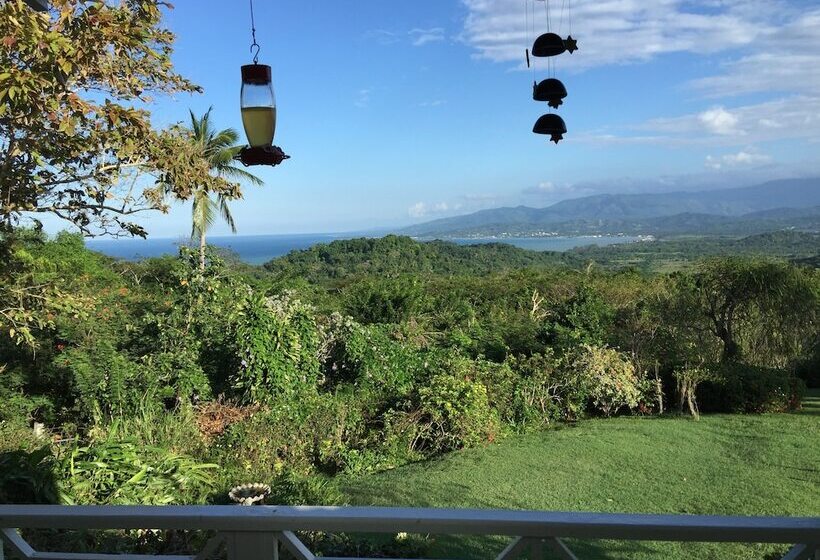 استراحتگاه Green Castle Estate