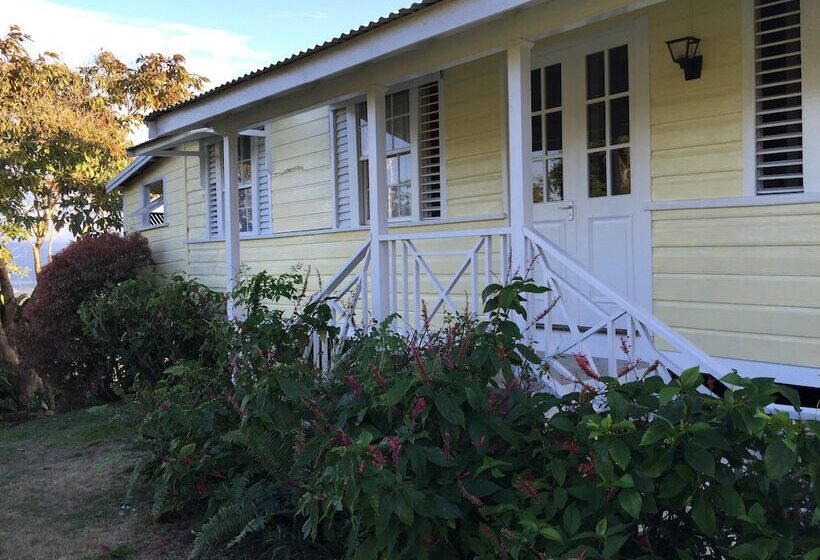 استراحتگاه Green Castle Estate