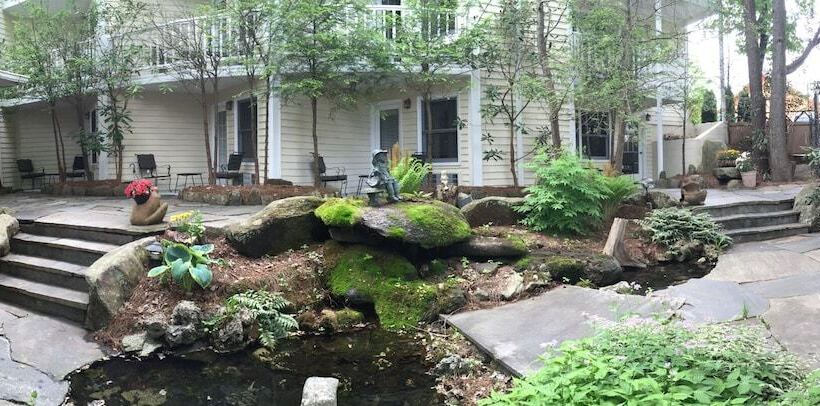 ベッドアンドブレックファースト Highlands Inn