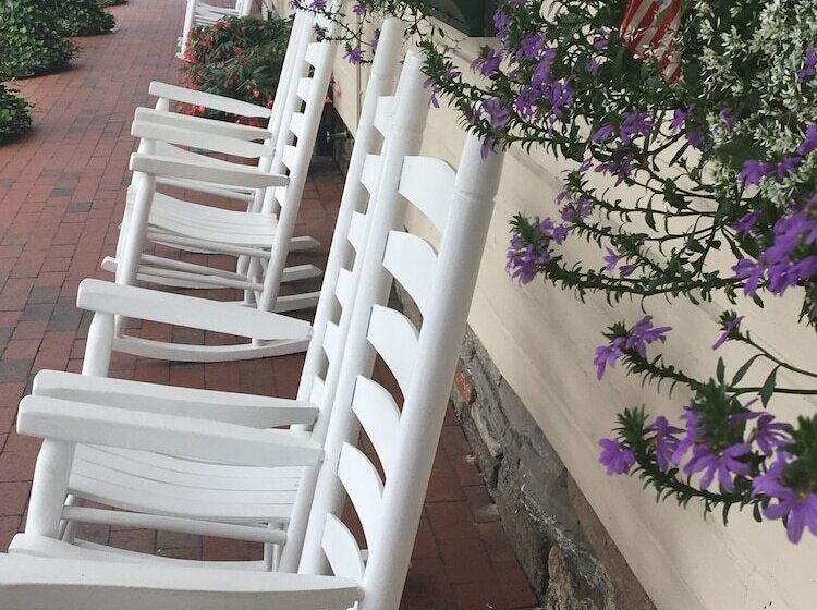 ベッドアンドブレックファースト Highlands Inn