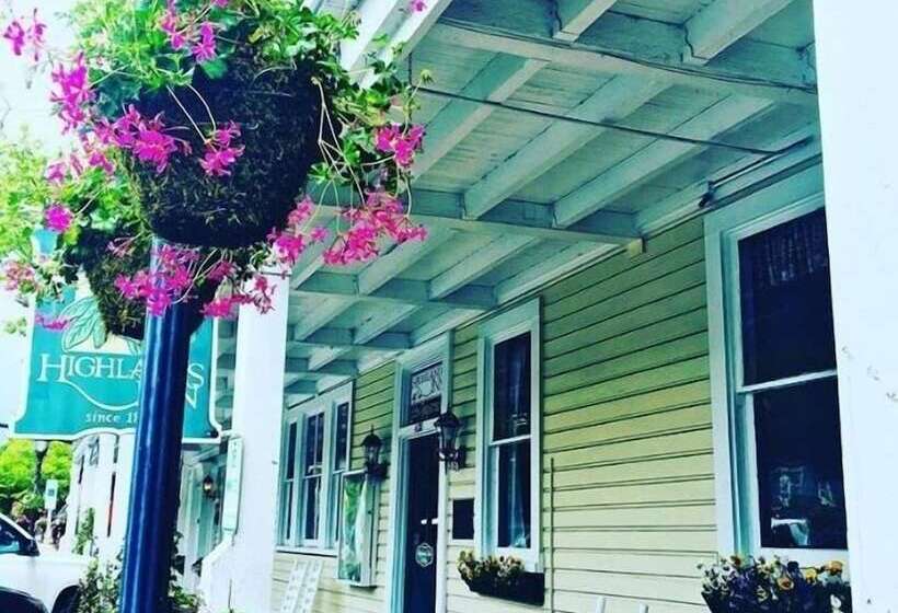 ベッドアンドブレックファースト Highlands Inn