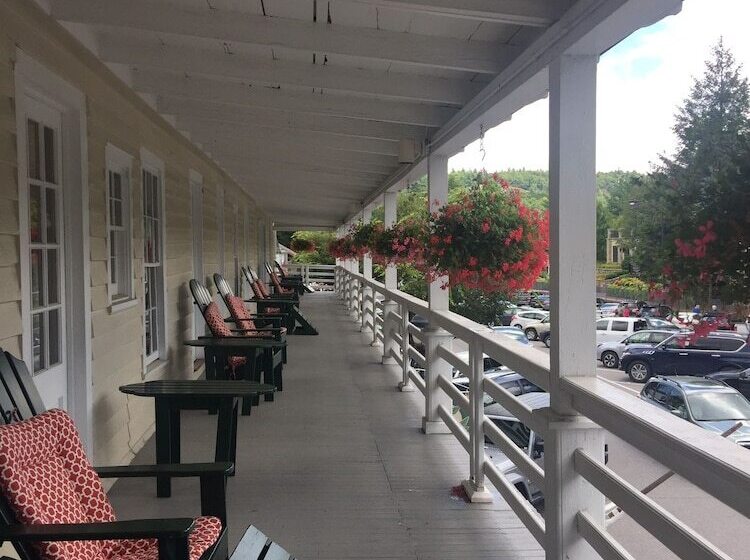 ベッドアンドブレックファースト Highlands Inn